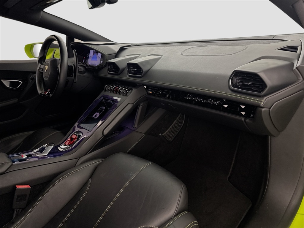 2020 Lamborghini Huracan Evo Spyder photo 30