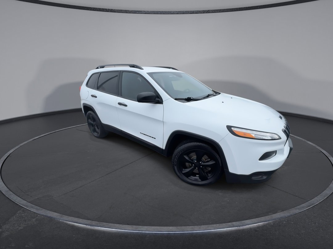 Used 2016 Jeep Cherokee Sport Altitude with VIN 1C4PJLAB4GW370520 for sale in Martinsburg, WV