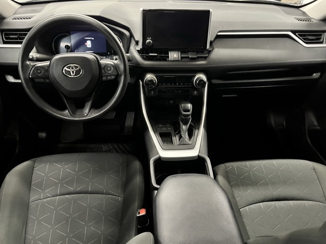2023 Toyota RAV4 XLE photo 9