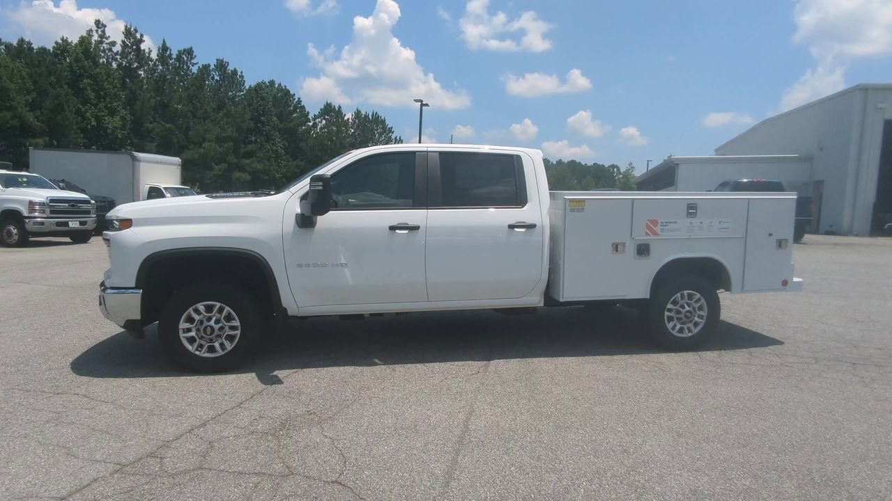 2025 Chevrolet Silverado 2500HD photo 4