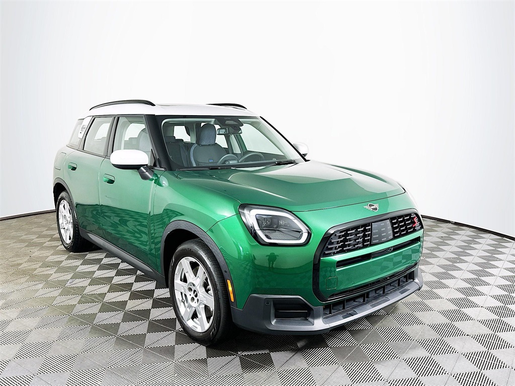 2025 Mini Cooper S ALL4 photo 3