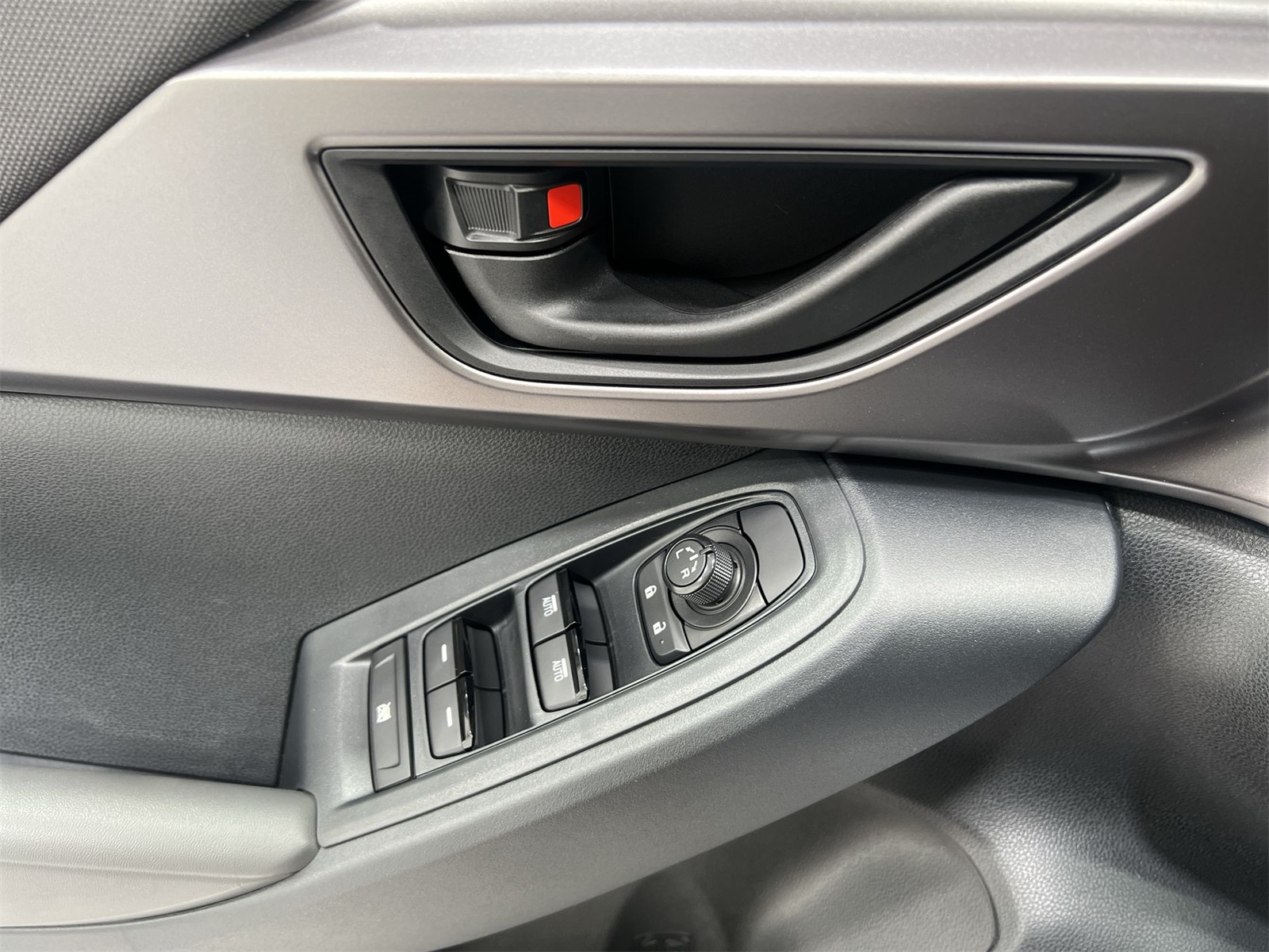 2025 Subaru Impreza Base photo 12