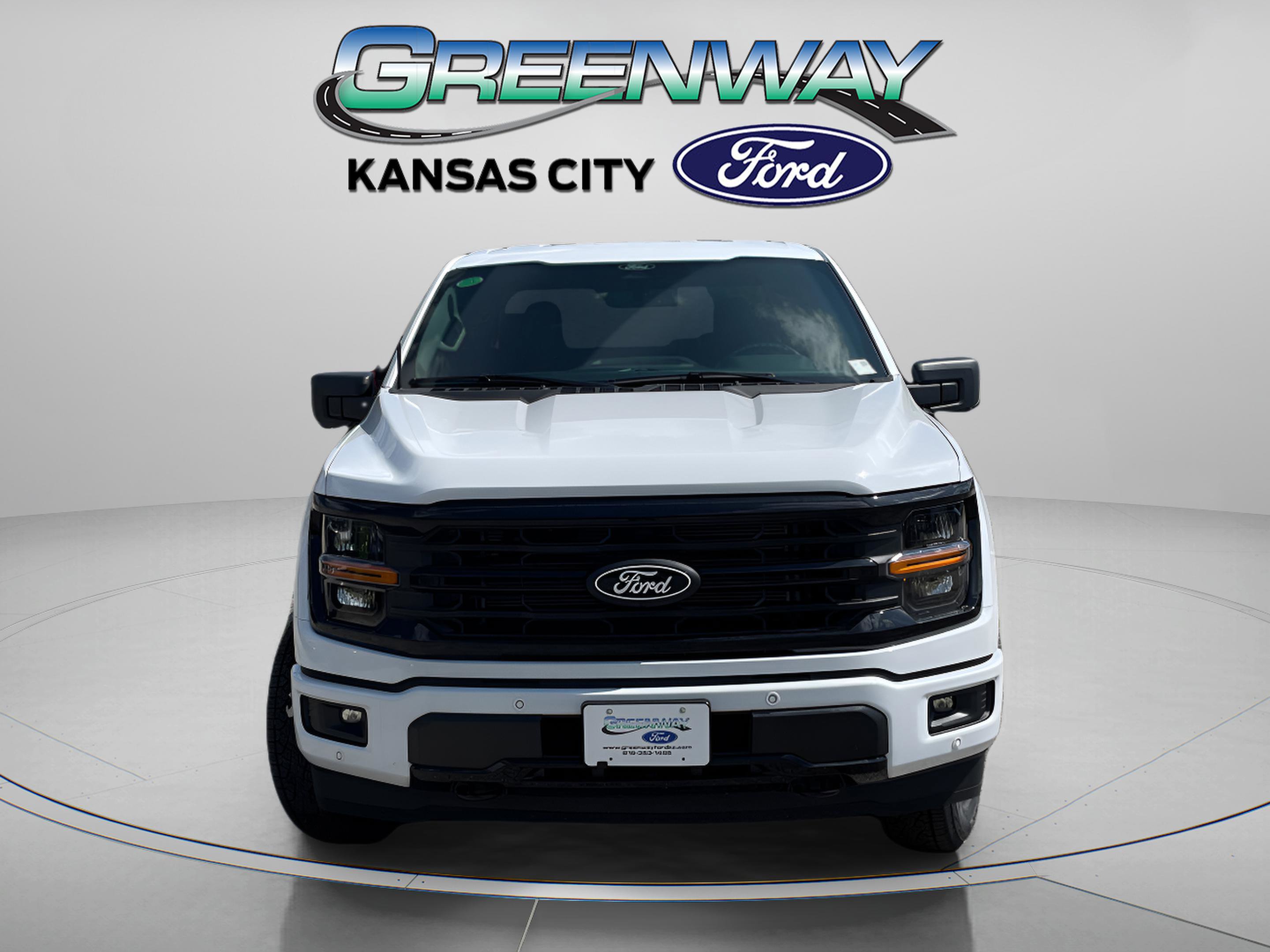 2025 Ford F-150 XLT photo 2