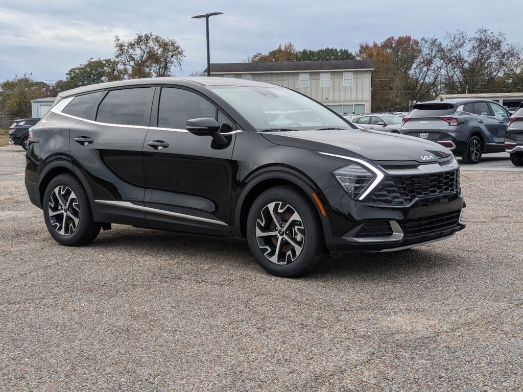 2025 Kia Sportage EX's photo