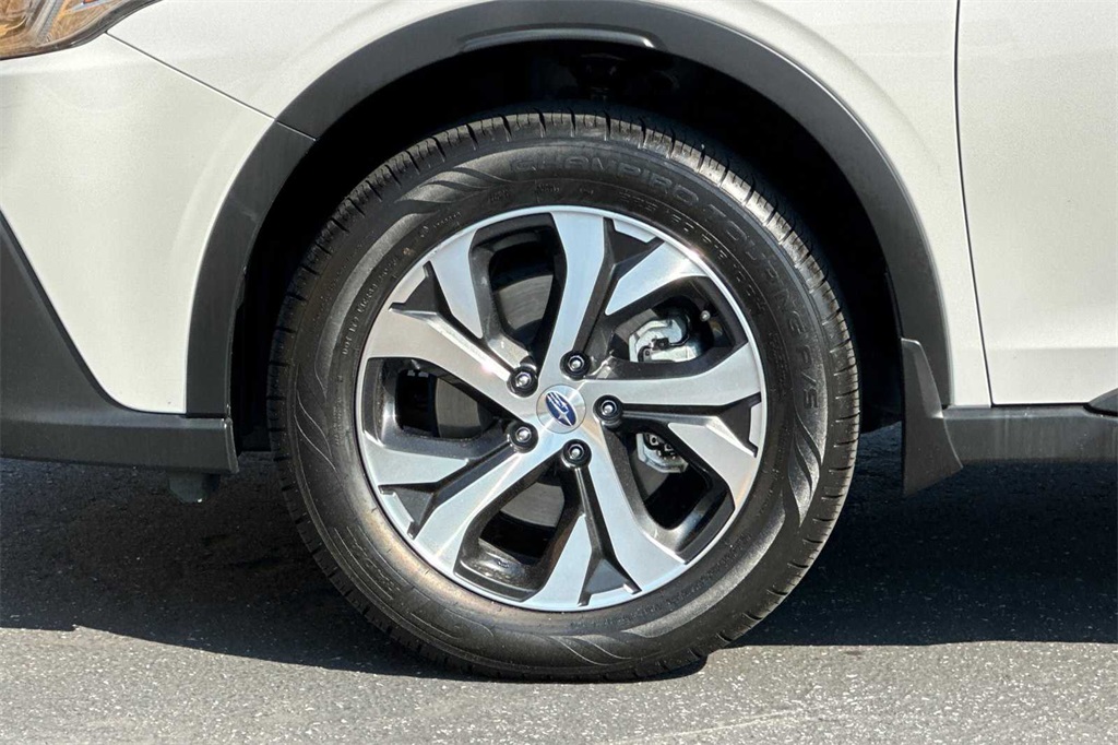 2022 Subaru Outback Touring XT photo 31