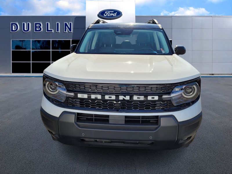 2025 Ford Bronco Sport Outer Banks photo 2