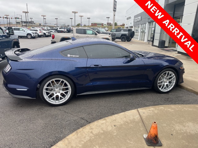 2020 Ford Mustang GT Premium photo 2