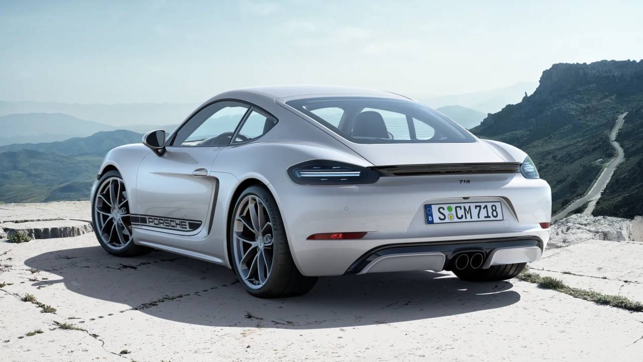 2025 Porsche Cayman photo 3