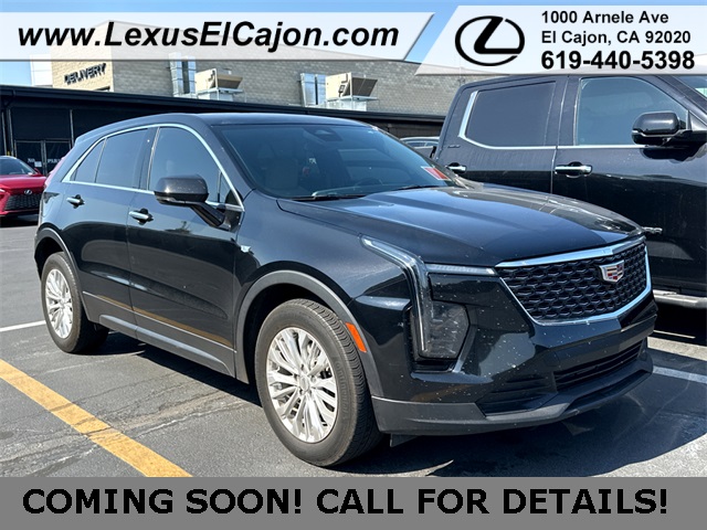 2024 Cadillac XT4 Luxury photo 2
