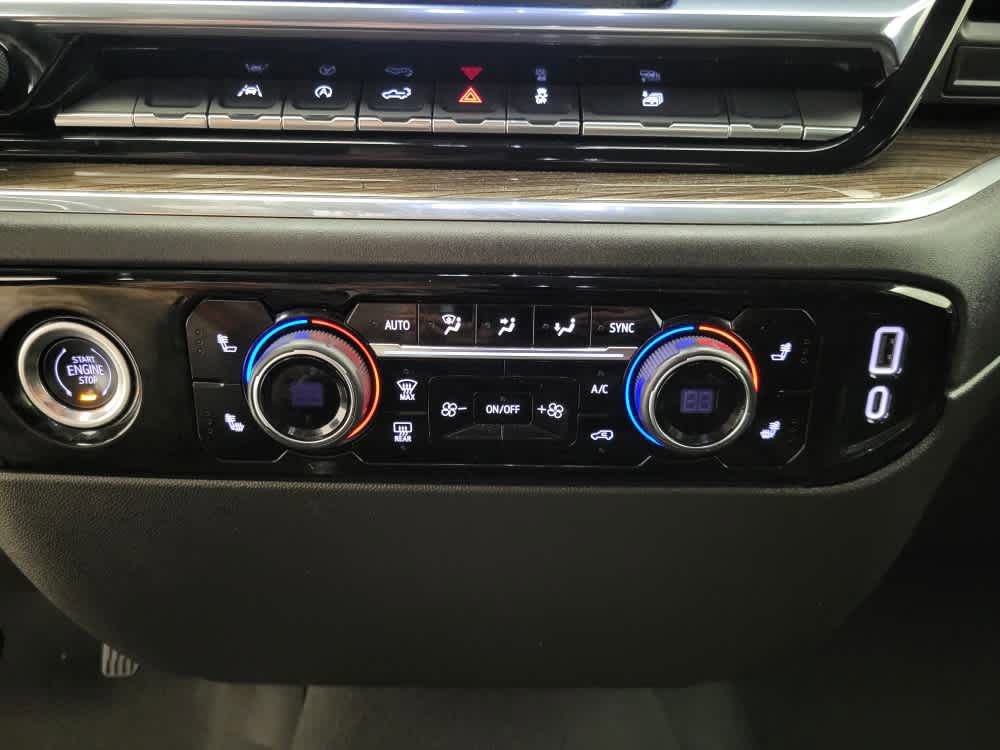 2023 Chevrolet Silverado 1500 LT photo 6