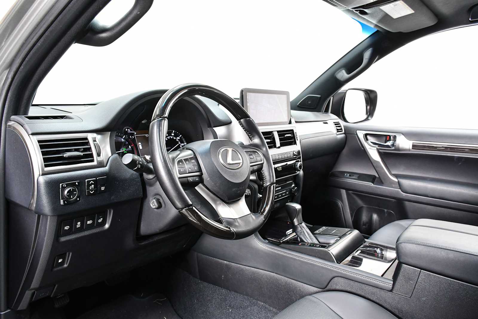 Certified Used 2023 Atomic Silver Lexus 460 Premium image 17