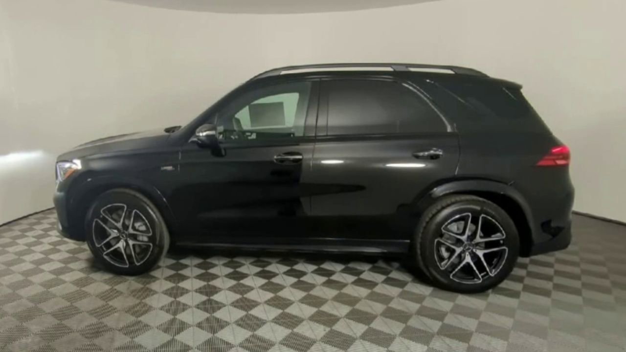 2026 Mercedes Benz GLE AMG 53 4MATIC photo 33