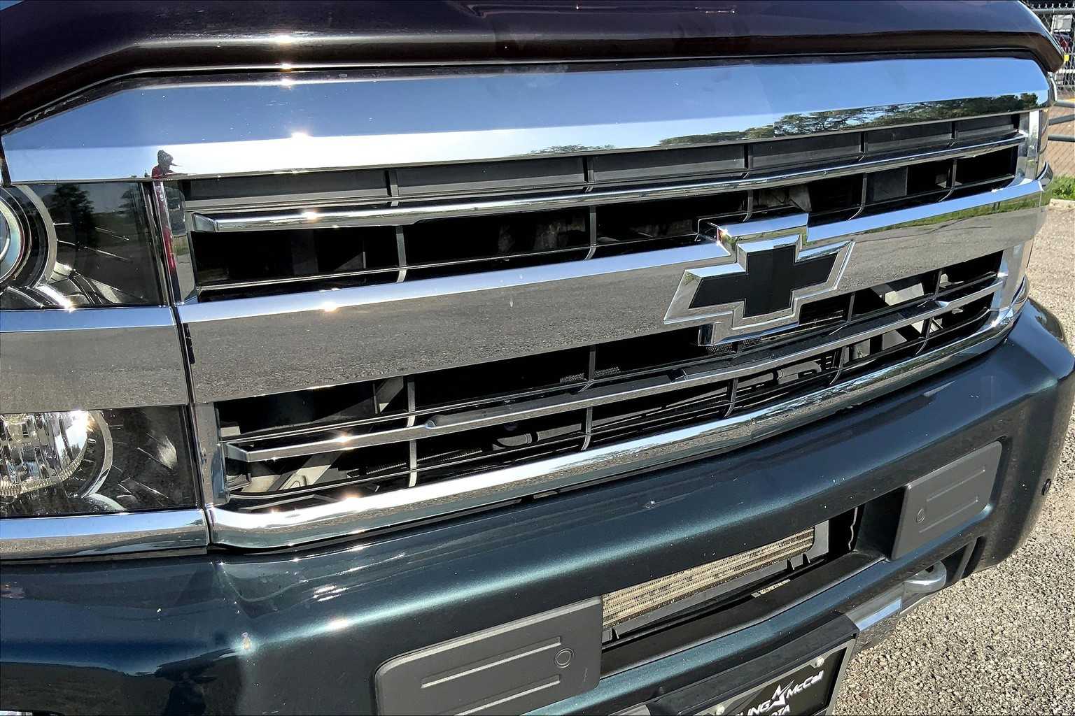 2019 Chevrolet Silverado 2500HD High Country photo 27