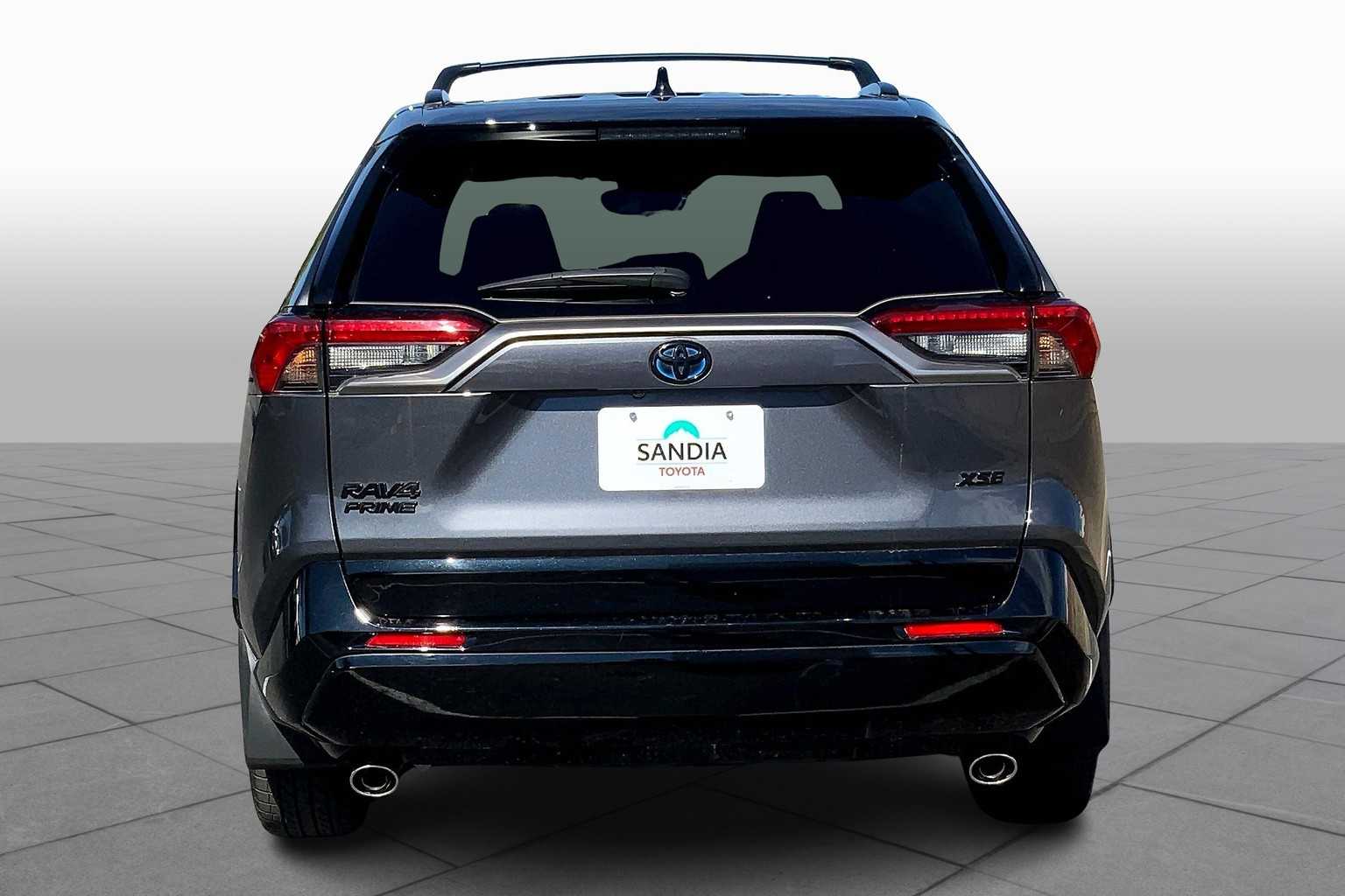 2023 Toyota RAV4 Prime XSE photo 4