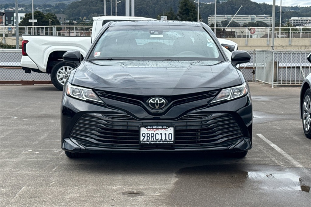 2019 Toyota Camry LE photo 7