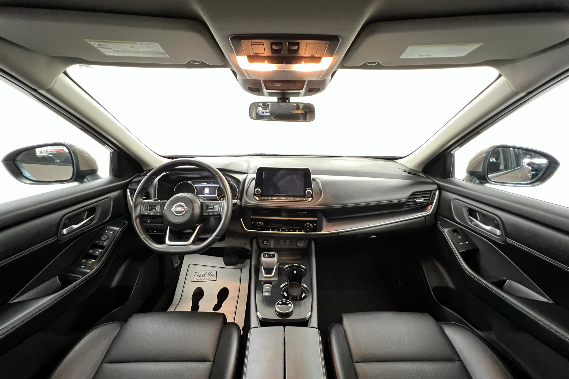 2024 Nissan Rogue SV photo 9
