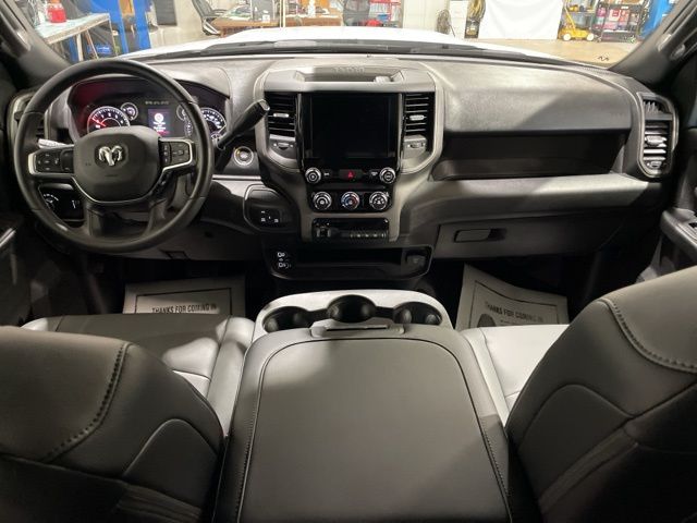 2025 Ram 2500 Tradesman photo 2