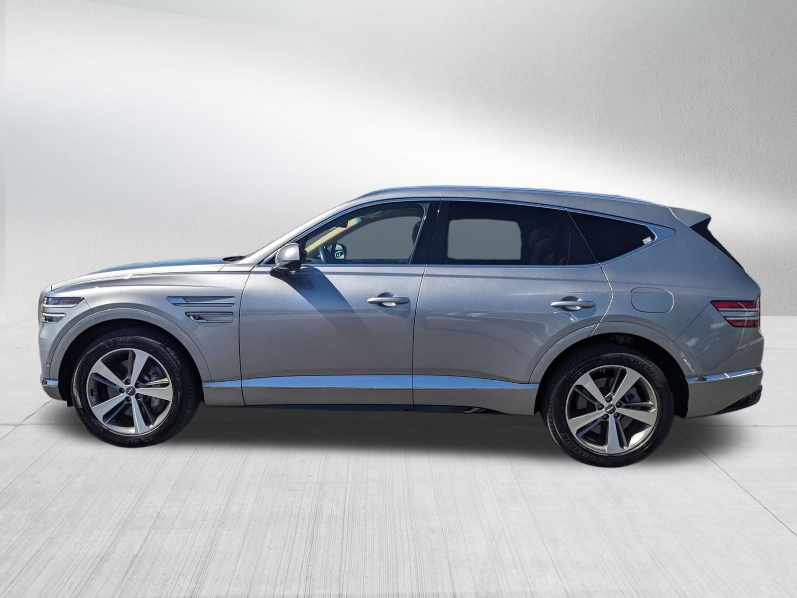 2022 Genesis GV80 Advanced photo 2