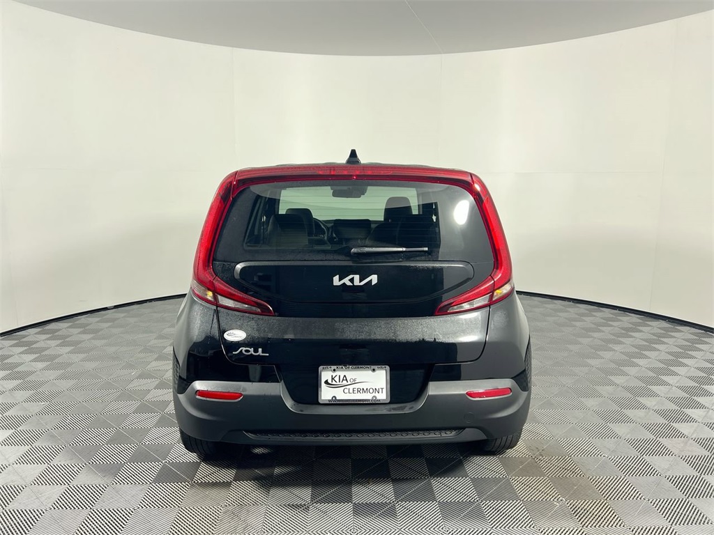 2025 Kia Soul LX photo 3