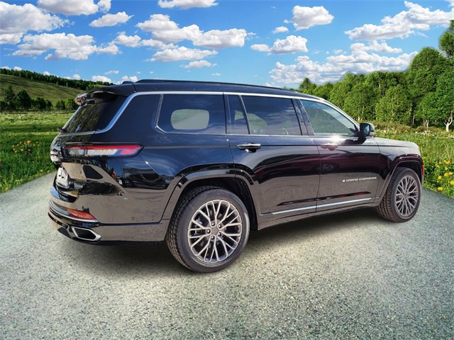 2025 Jeep Grand Cherokee L Summit Reserve photo 4