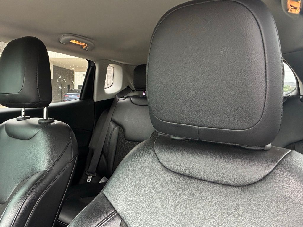 2021 Jeep Compass Altitude photo 10