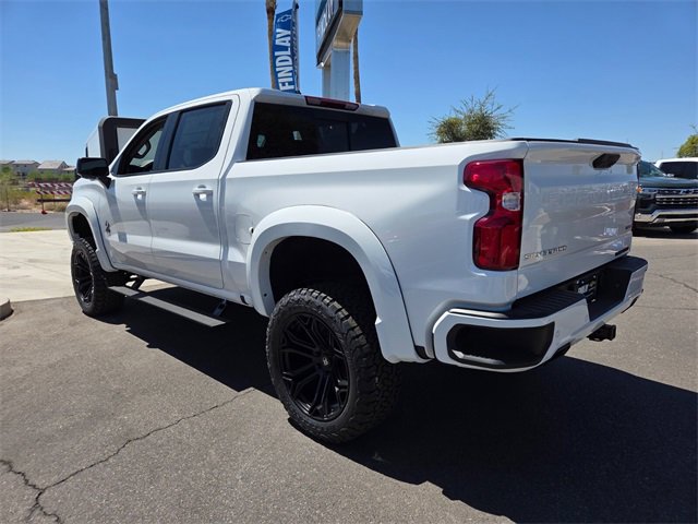 2025 Chevrolet Silverado RST photo 3