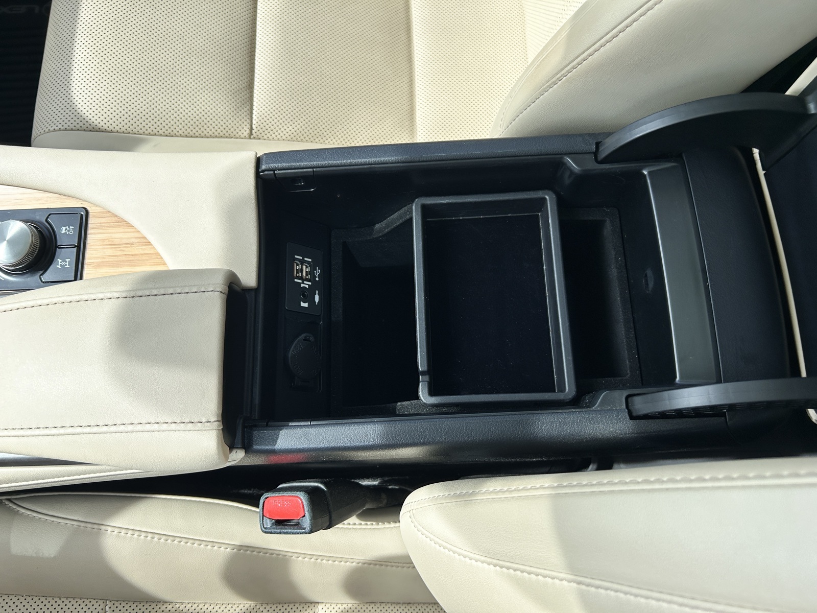 2022 Lexus RX 350L photo 38