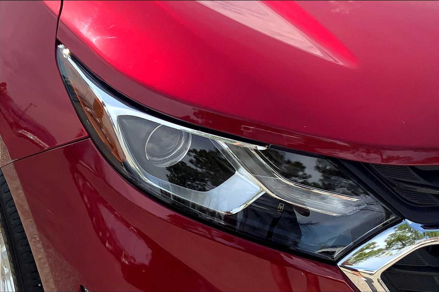 2018 Chevrolet Equinox LT photo 23