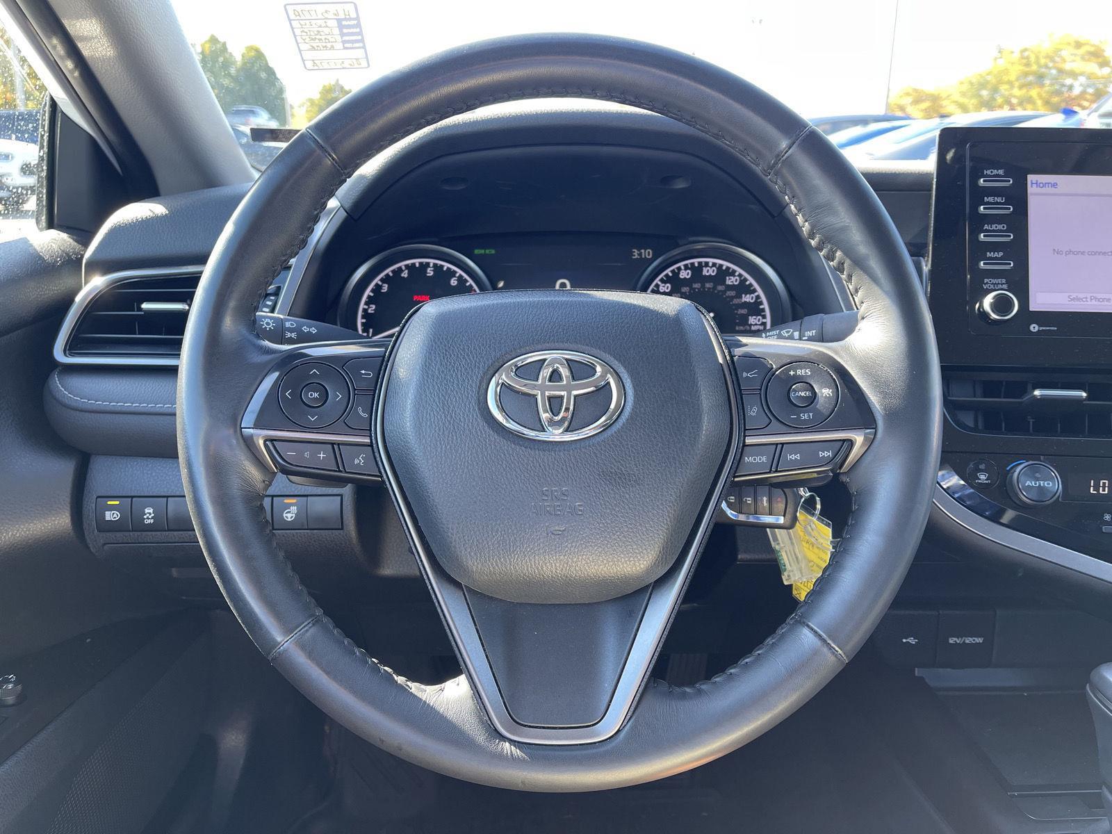 2024 Toyota Camry SE photo 3