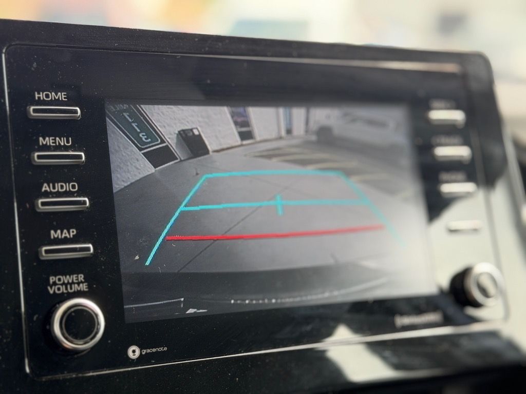 2022 Toyota Camry SE photo 6