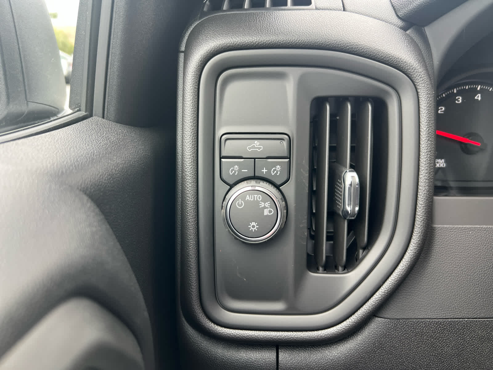 2025 Chevrolet Silverado 1500 photo 22