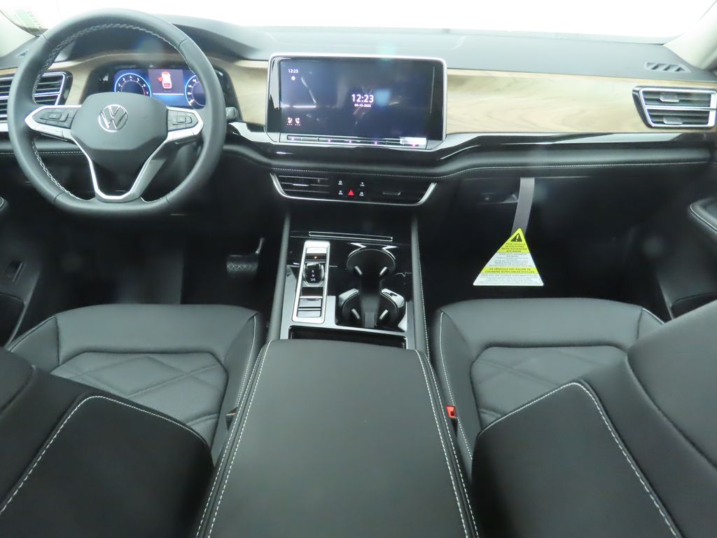 2026 Volkswagen Atlas SE Technology photo 13