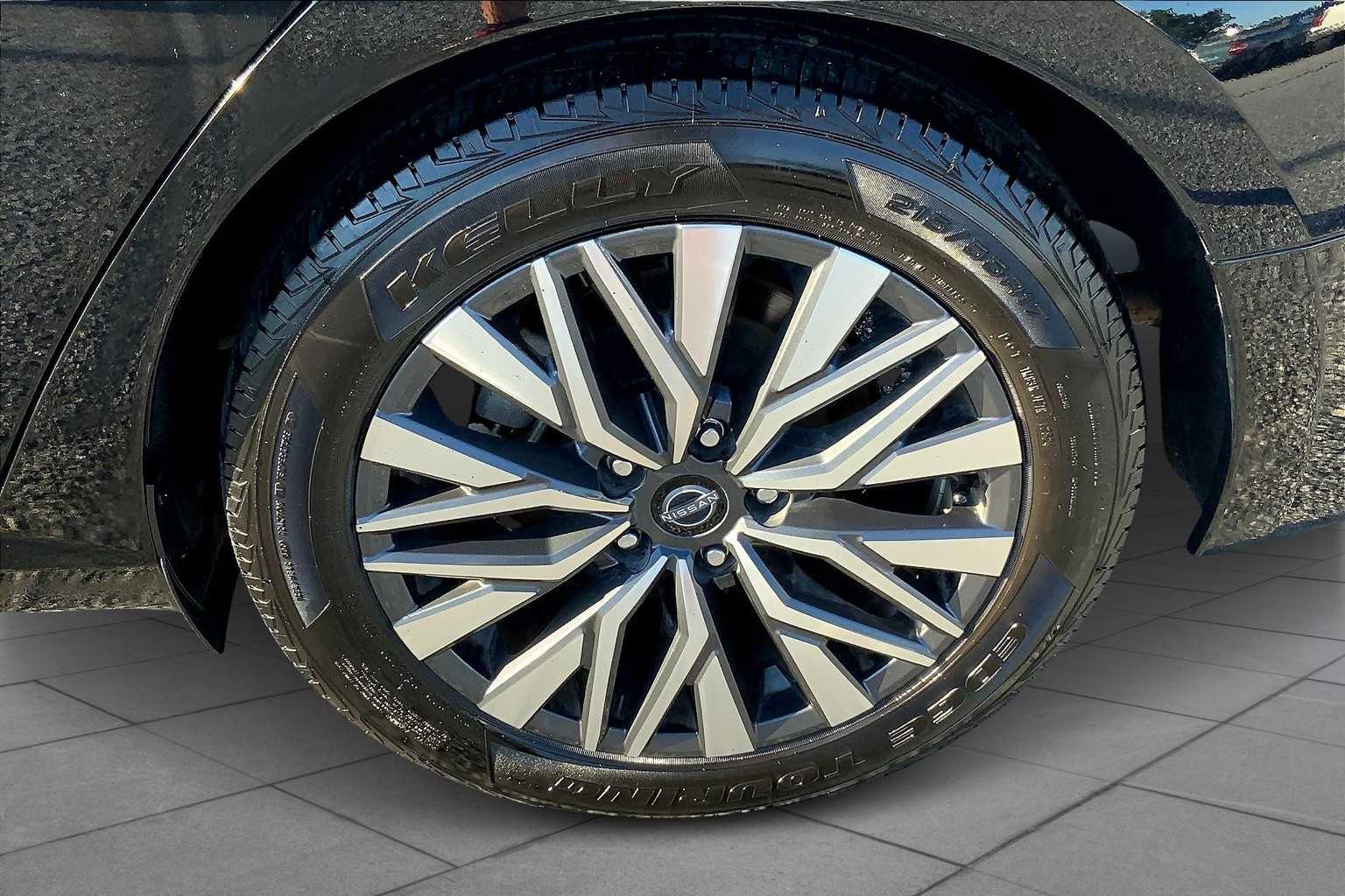 2024 Nissan Altima 2.5 SV photo 10