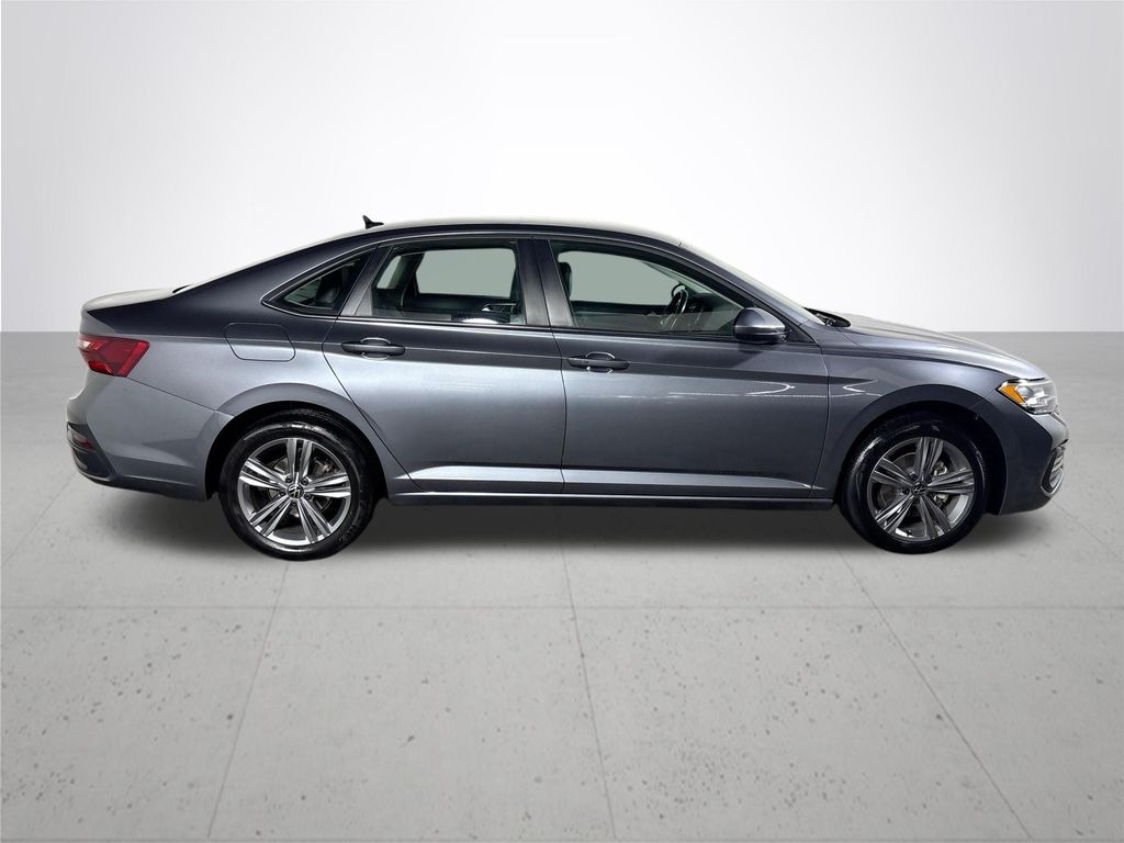 2024 Volkswagen Jetta 1.5T SE photo 5