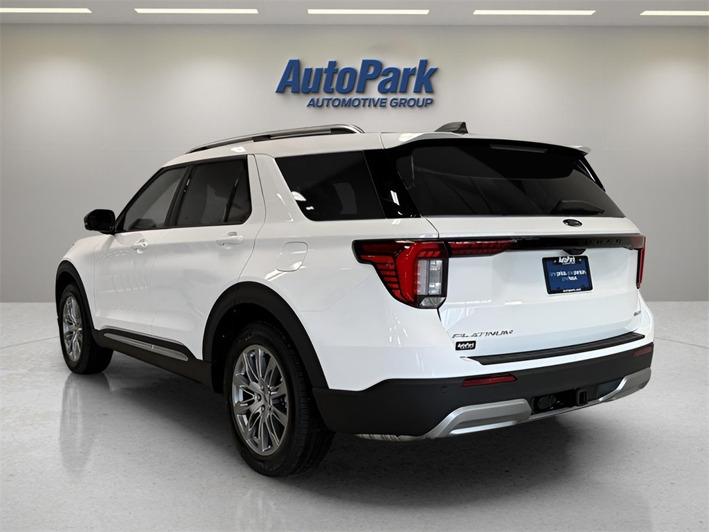 2026 Ford Explorer Platinum photo 3