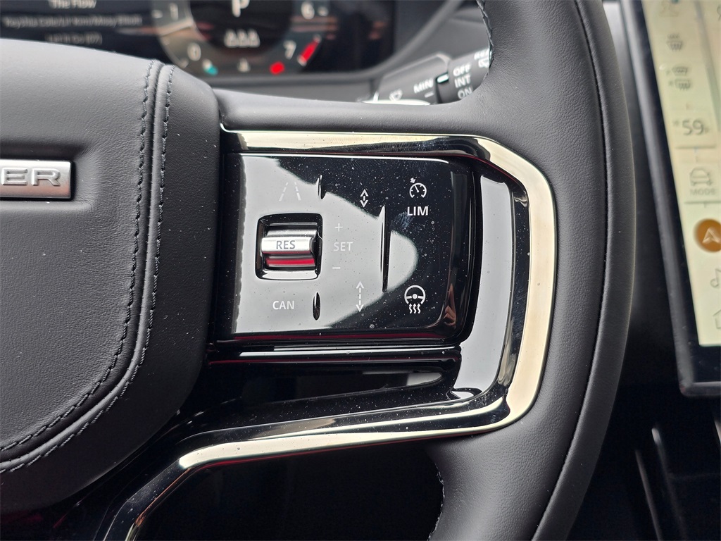 2026 Land Rover Range Rover Velar SE photo 12