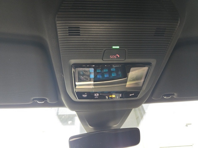2025 Volkswagen Atlas Cross Sport SE Technology photo 22