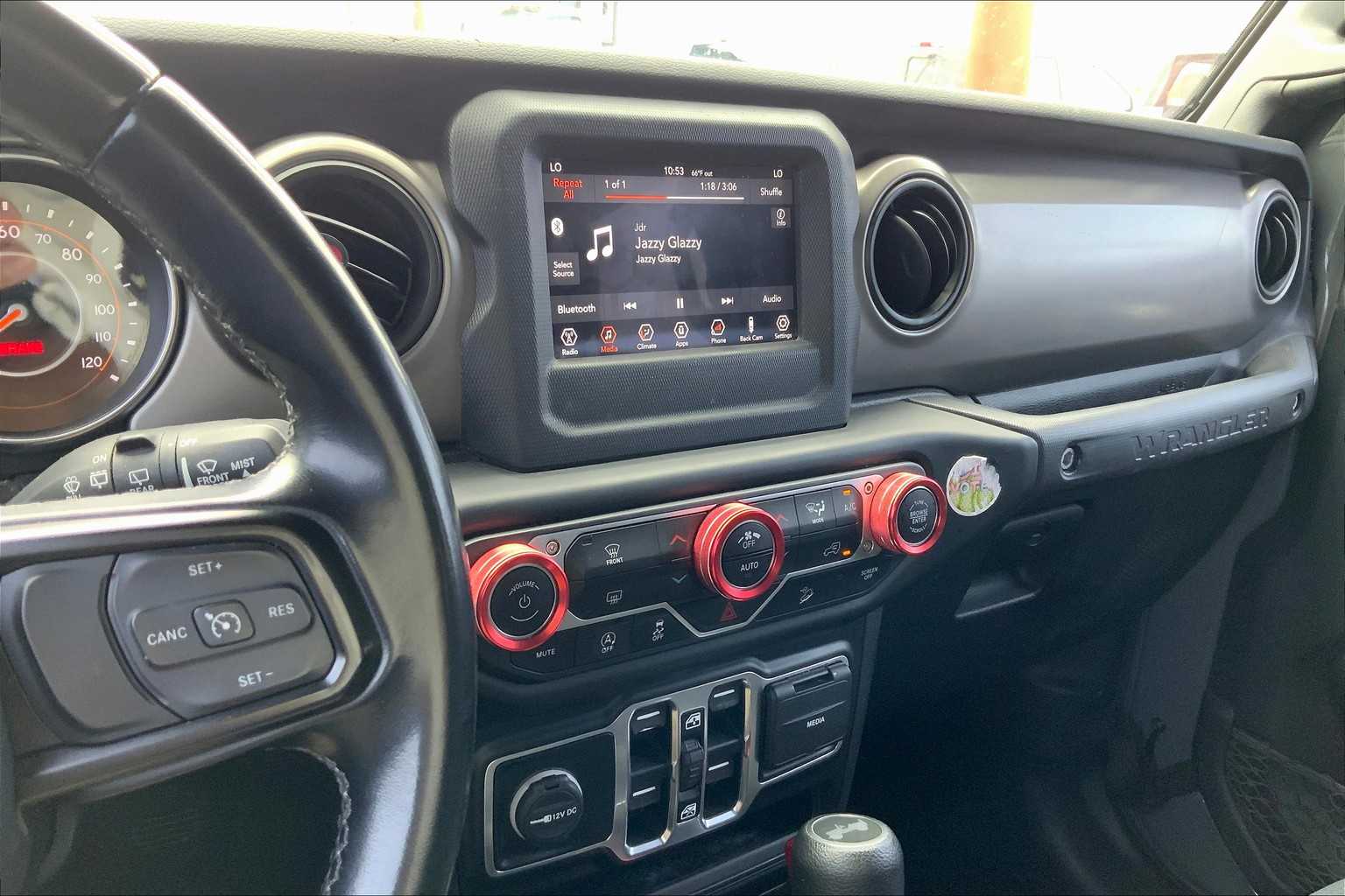 2020 Jeep Wrangler Unlimited Willys photo 6
