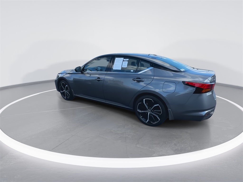 2024 Nissan Altima 2.5 SR photo 6