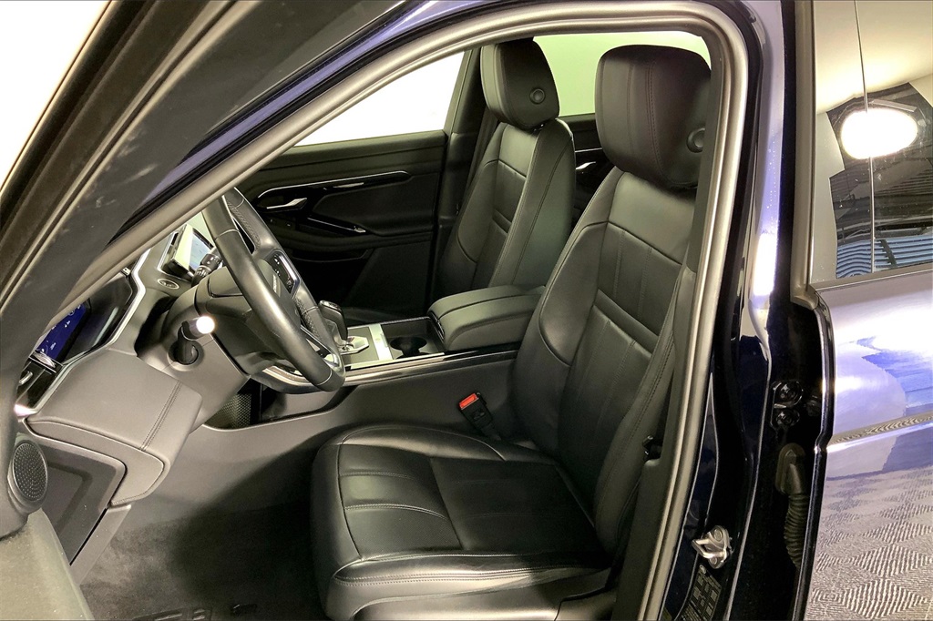 2021 Land Rover Range Rover Evoque SE photo 17