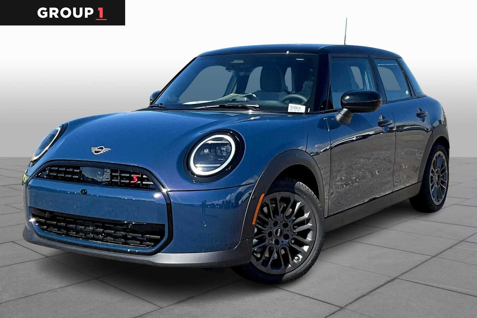 2026 MINI Hardtop 4 Door S's photo