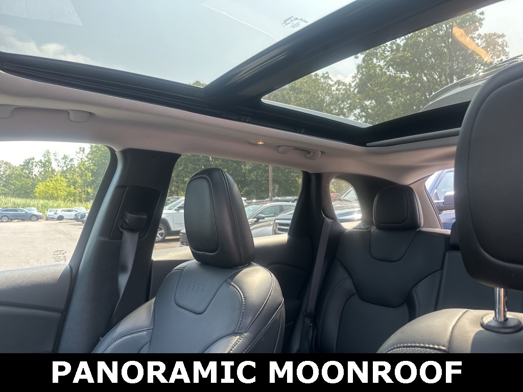 2021 Jeep Cherokee Limited photo 3