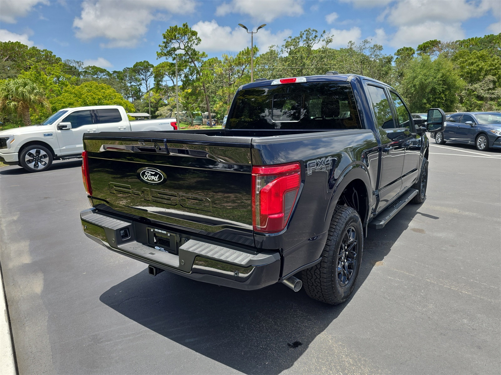 2025 Ford F-150 XLT photo 4