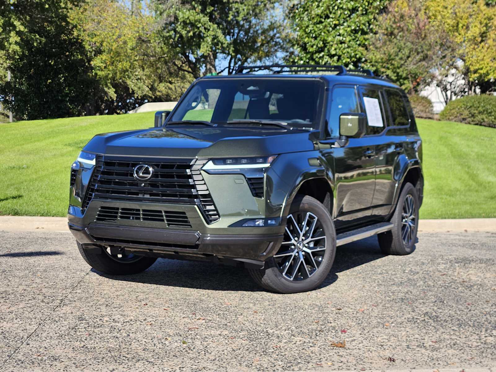 2025 Lexus GX Premium's photo
