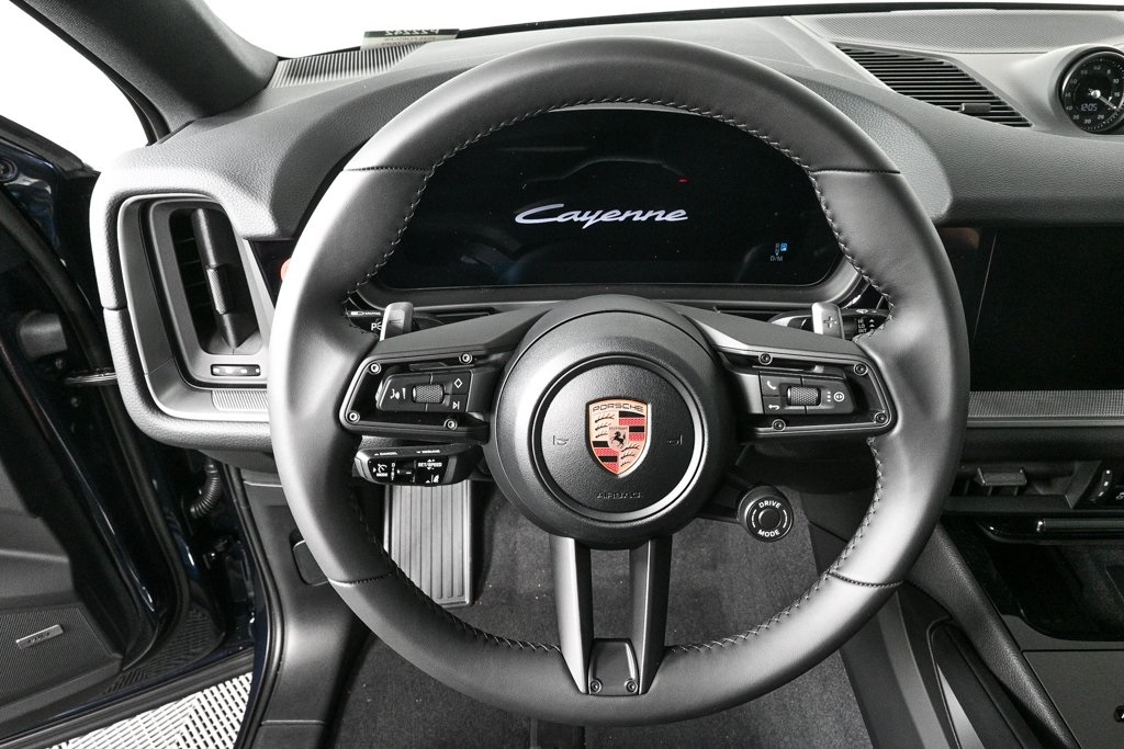 2026 Porsche Cayenne Coupe photo 9