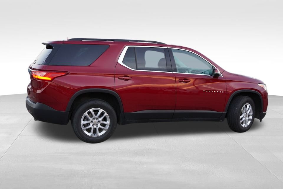 2019 Chevrolet Traverse photo 2