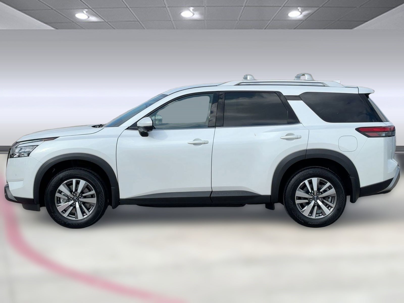 2025 Nissan Pathfinder SL photo 2