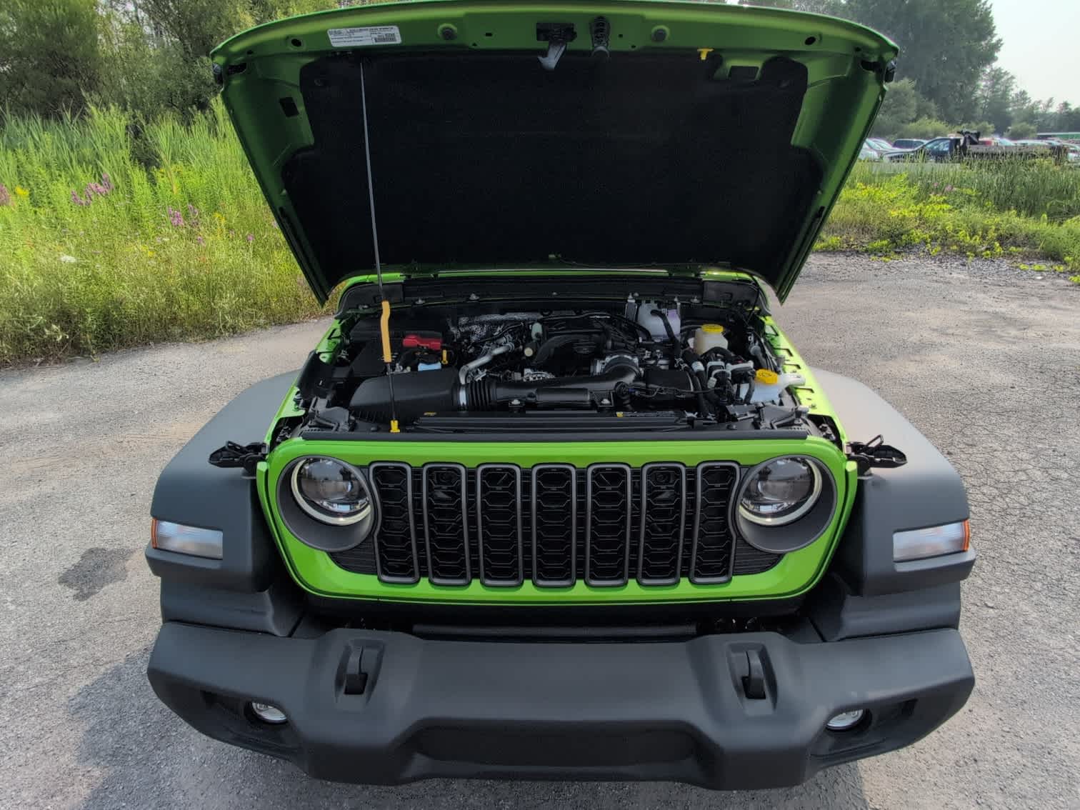 2025 Jeep Wrangler Sport S photo 3