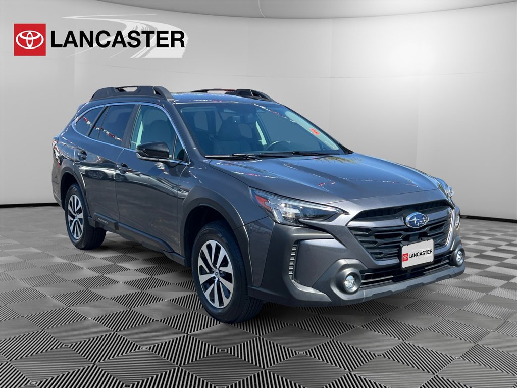 2024 Subaru Outback Premium's photo