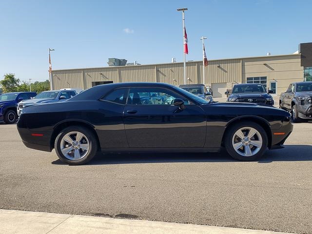 2023 Dodge Challenger SXT photo 4